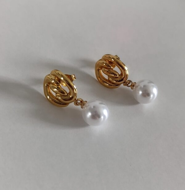 Boucles D'oreilles dorées en perles